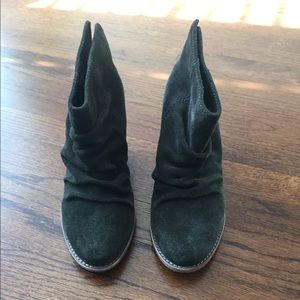 Splendid sz 8 Green Suede Ankle Boots